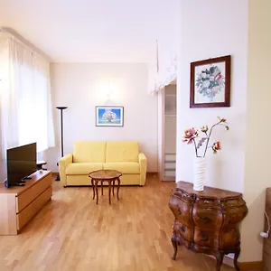 https://sofia-house-with-private-parking.hotelitalianriviera.com